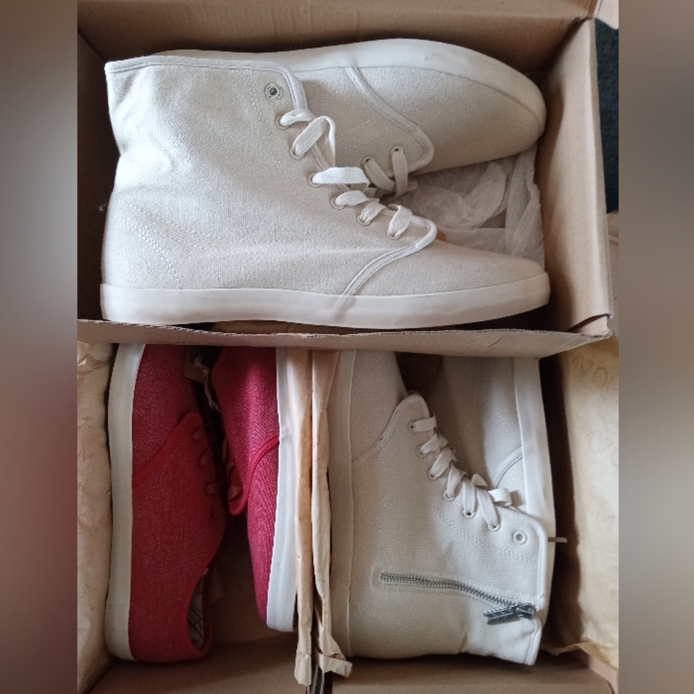 3 pairs Size 10 Men's MOVMT High-Top Sneakers